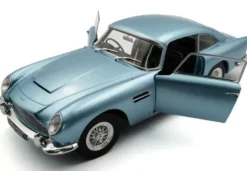 1/18 ASTON MARTIN DB5 LIGHT METALLIC BLUE 1964