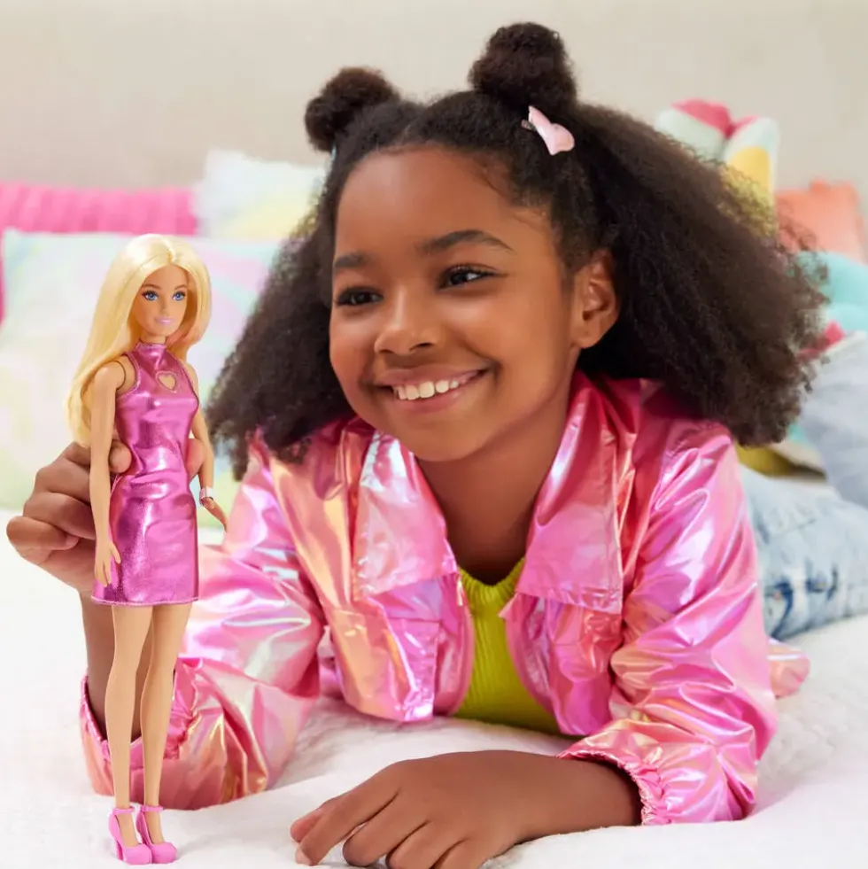 BARBIE FASHIONISTA - POUPEE ROBE SCINTILLANTE