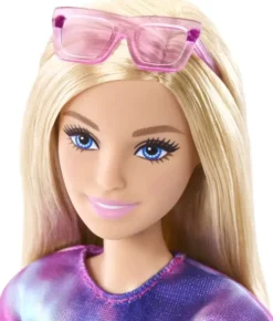 BARBIE® MALIBUPOUPEE DETECTIVE A LA PLAGE