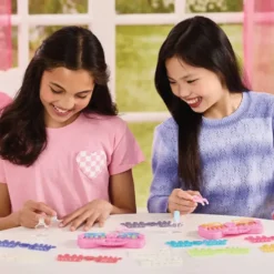 BARBIE -MON COFFRET DE MANUCURE