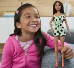 BARBIE - POUPEE FASHIONISTA COMBI VERTE