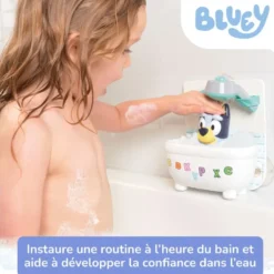 BLUEY PREND SON BAIN