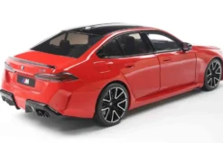 1/18 BMW M5 (G90) FIRE RED 2025