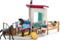 BOX AVEC JUMENT ET POULAIN APPALOOSA