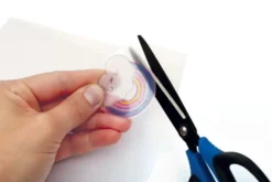 12 BRACELETS PLASTIQUE DINGUE