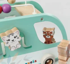 BUS MULTI-ACTIVITES EN BOIS