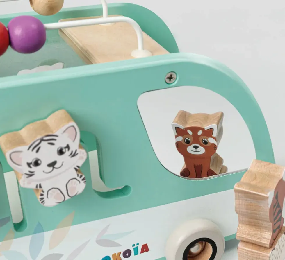 BUS MULTI-ACTIVITES EN BOIS