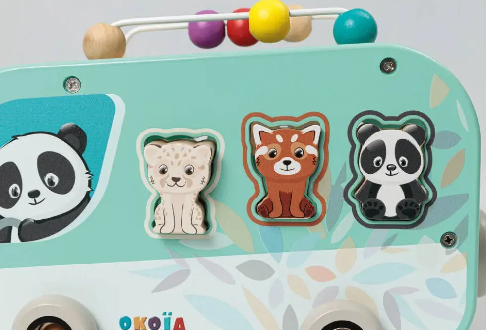 BUS MULTI-ACTIVITES EN BOIS