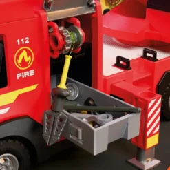 CAMION DE POMPIERS A GRANDE ECHELLE 72192