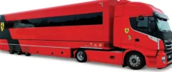 1/43 CAMION FERRARI IVECO S-WAY 570 SF 24 TRANSPORTEUR AVEC 1 F1 1/43