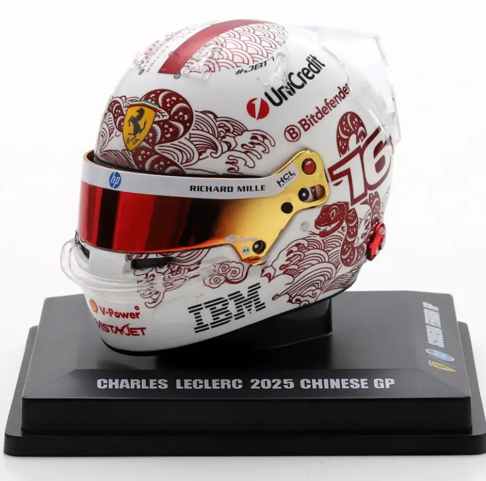 1/5 CASQUE F1 CHARLES LECLERC - SCUDERIA FERRARI HP - GP DE CHINE 2025