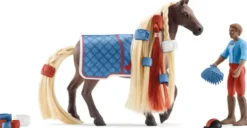 COFFRET FIGURINE CHEVAL A COIFFER LEO ET ROCKY