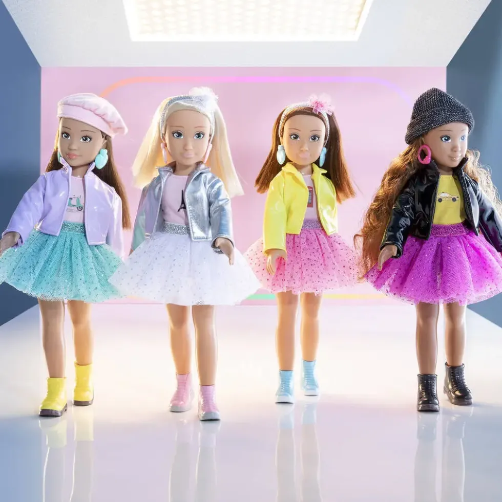 COROLLE GIRLS - POUPEE MANNEQUIN - COFFRET VALENTINE FASHION WEEK PARIS - COROLLE VETEMENTS 28 CM