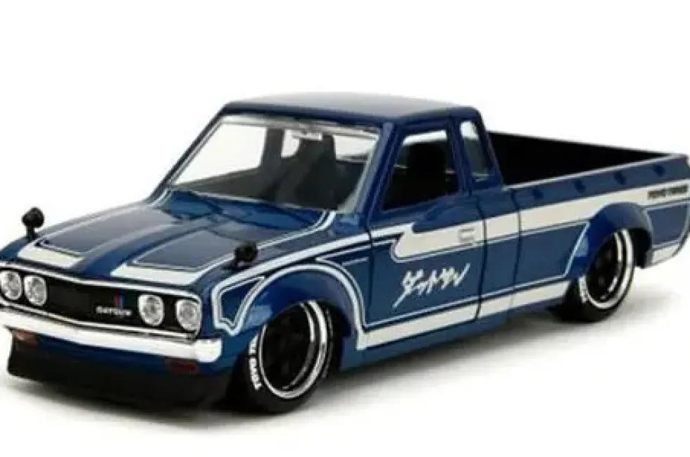 1/24 DATSUN 620 NAVY BLUE JDM TUNERS 1972
