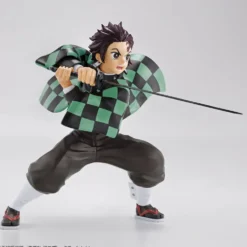 DEMON SLAYER – FIGURINE KAMADO TANJIRO 13 CM - ENTRY GRADE