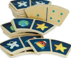 DOMINOS DANS LES ÉTOILES EN BOIS