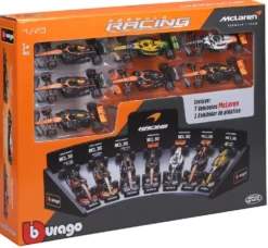 1/43e PACK DE 7 VEHICULES MC LAREN F1 AVEC UN PRESENTOIR