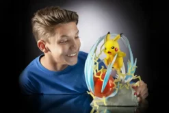 FIGURINE DELUX PIKACHU COLLECTOR 30 CM - POKEMON