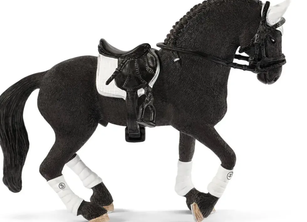 FIGURINE ETALON FRISON CONCOURS EQUESTRE