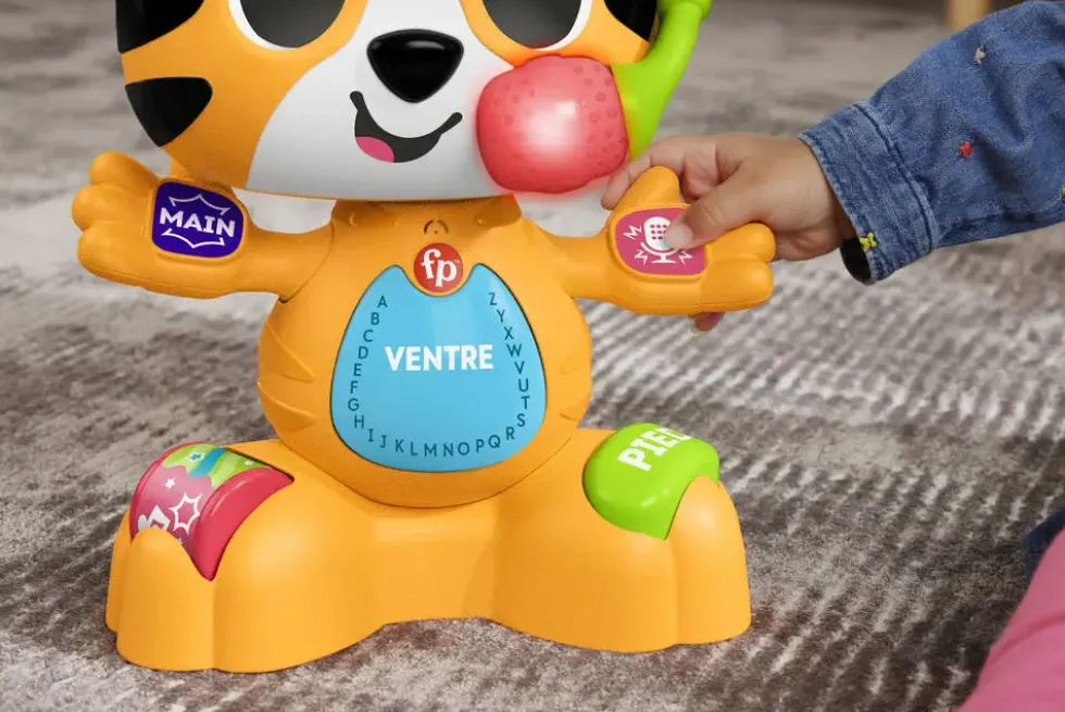 FISHER PRICE - SYNC SQUAD MON CHANTEUR LEO