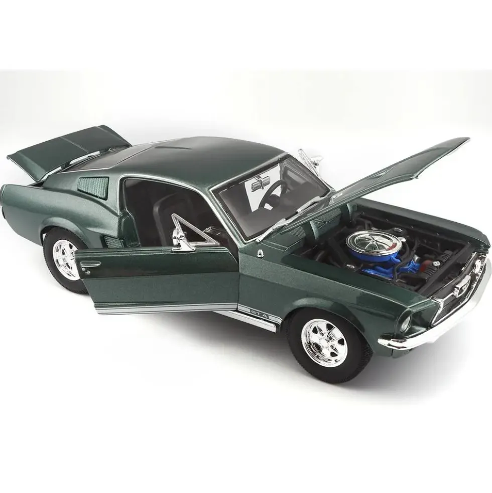 1/18 FORD MUSTANG GTA FASTBACK 1967
