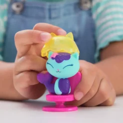 GABBY ET LA MAISON MAGIQUE- PACK FIGURINE CHAT + ACCESSOIRE