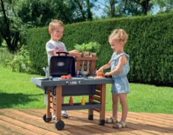 GARDEN KITCHEN