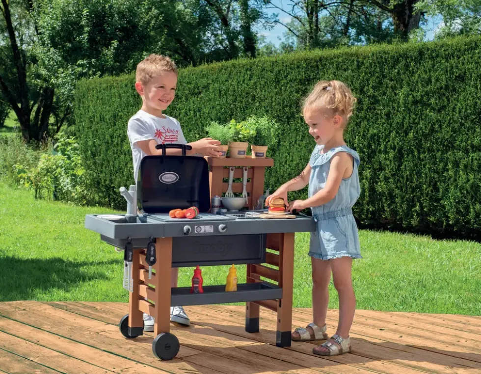 GARDEN KITCHEN