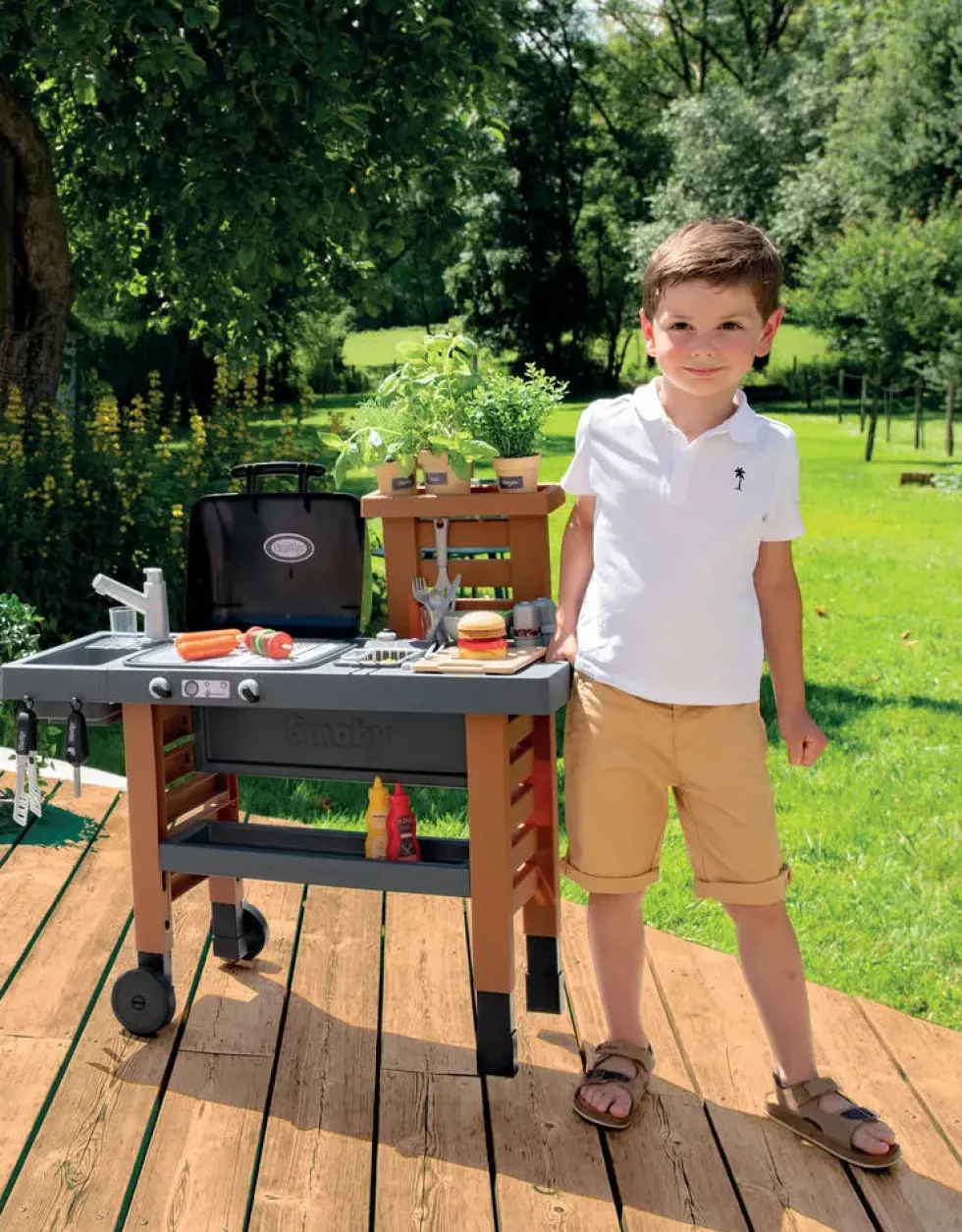 GARDEN KITCHEN