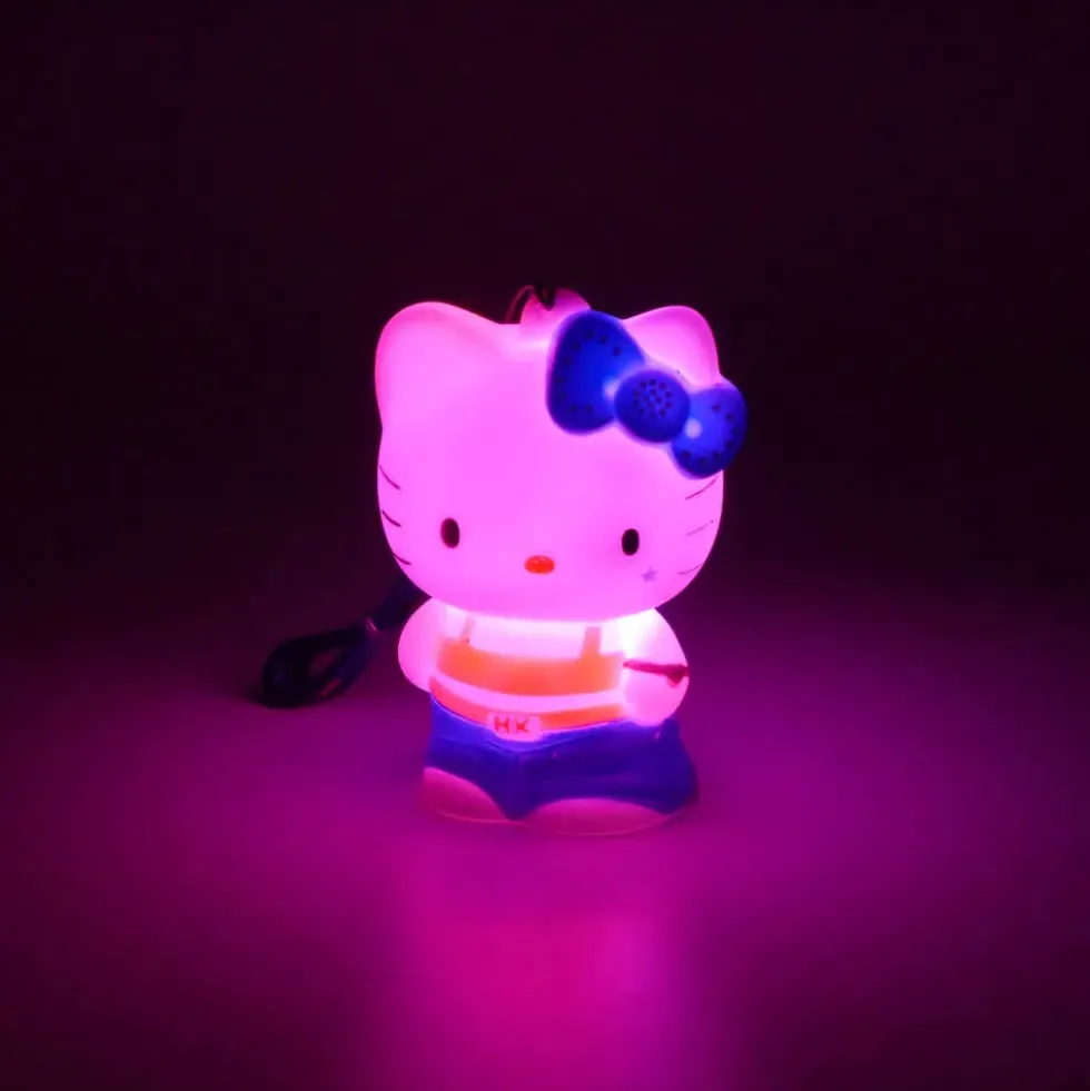 HELLO KITTY - FIGURINE LUMINEUSE HIP HOP AVEC DRAGONNE