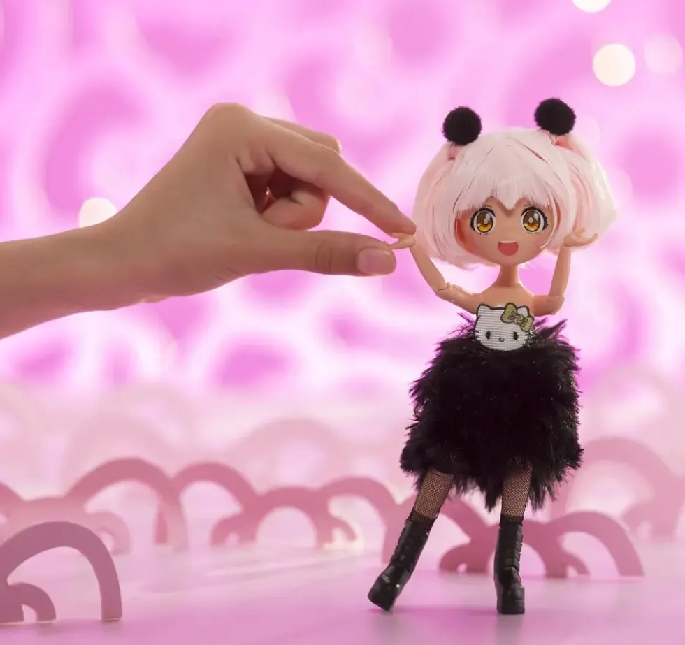 HELLO KITTY - POUPEE ARTICULEE 4SF GOLDEN DIVA
