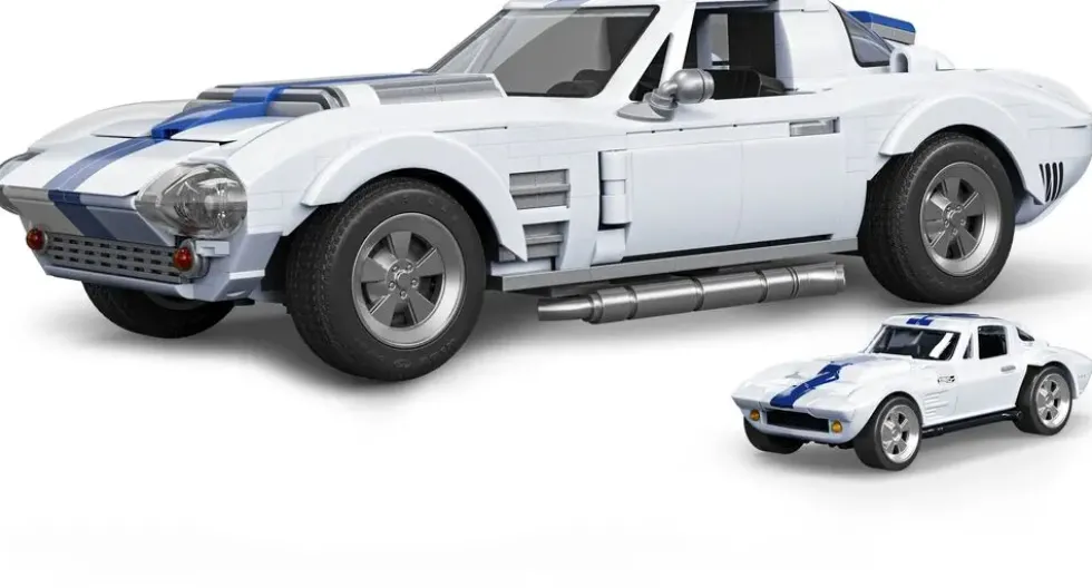 HOT WHEELS - MATTEL BRICK SHOP - CORVETTE GRAND SPORT