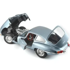 1/18 JAGUAR TYPE E COUPE 1961