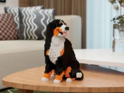 JEKCA BLOCS DE CONSTRUCTION -CHIEN BOUVIER BERNOIS ASSIS QUI TOURNE LA TETE STANDARD
