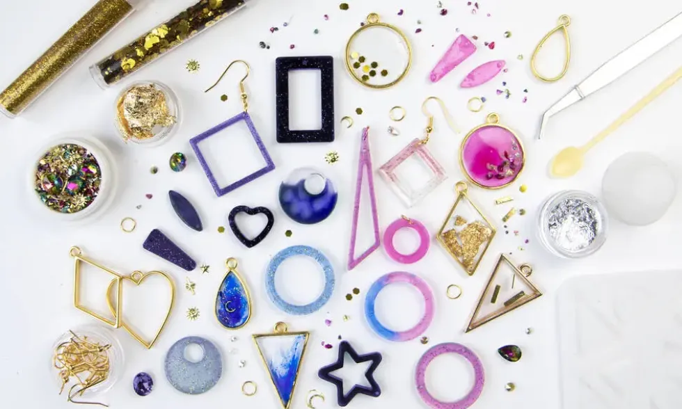 KIT CREATION - ATELIER DE BIJOUX RESINE UV