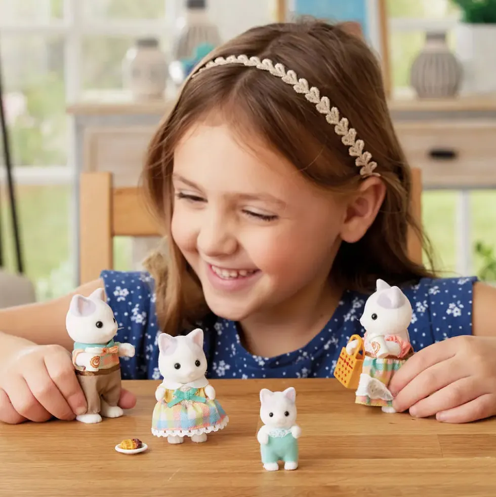 LA FAMILLE CHAT LATTE - SYLVANIAN FAMILLES