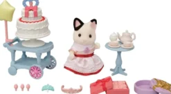 LA FILLE CHAT BICOLORE ET SON GOUTER D’ANNIVERSAIRE - SYLVANIAN PERSONNAGES ET TENUES