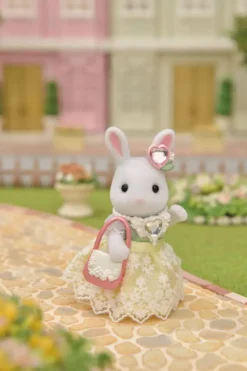 LA VALISETTE DE MODE ET GRANDE SŒUR LAPIN NEIGE - SYLVANIAN PERSONNAGES ET TENUES