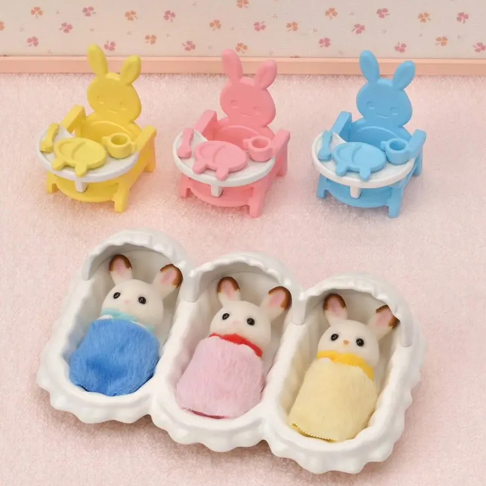 LES TRIPLES LAPIN CHOCOLAT ET ACCESSOIRES PUERICULTURE - SYLVANIAN TOUT POUR LES BEBES