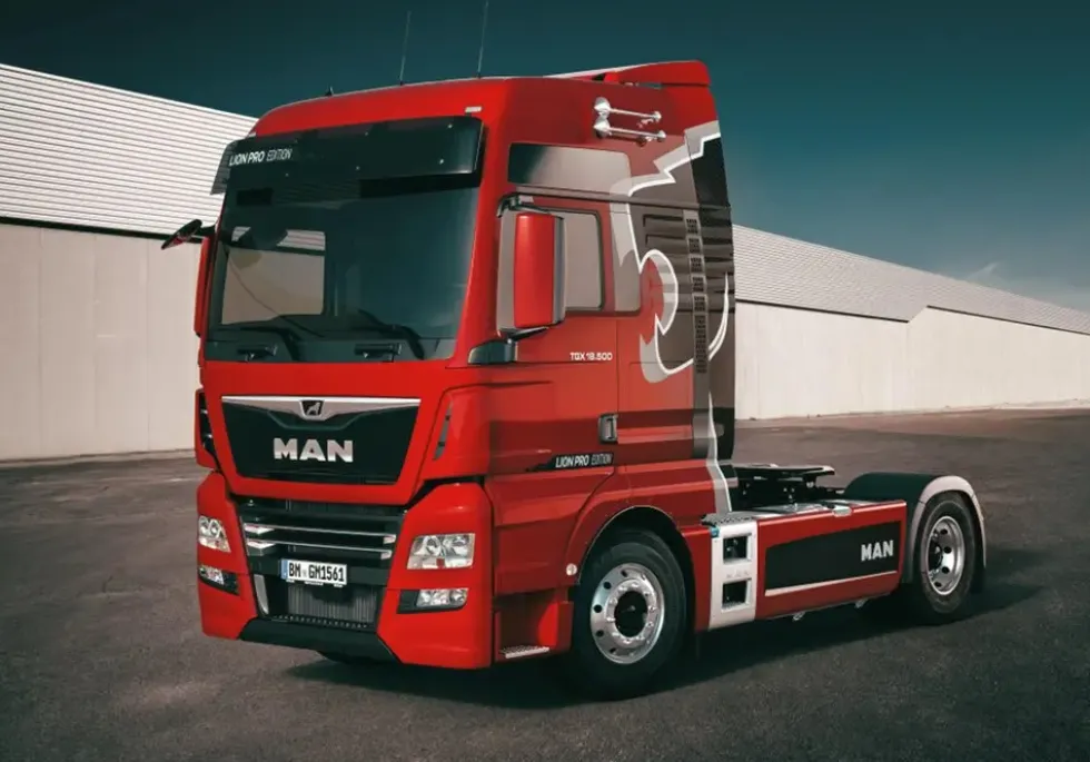 1/24 MAN TGX 18-500 XXL LION