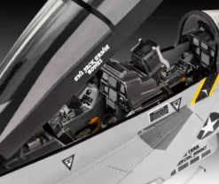 MAQUETTE - F/A - 18 F SUPER HORNET