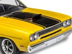 MAQUETTE - 1970 PLYMOUTH ROADRUNNER - 1/25