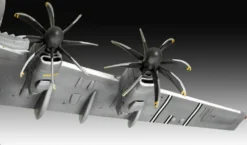 2 MAQUETTES 223 PIECES -AIR DEFENDER