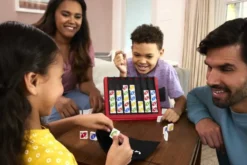 MATTEL GAMES - UNO QUATRO - JEU DE CARTES FAMILLE