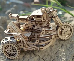 MOTO SCRAMBLER UGR-10
