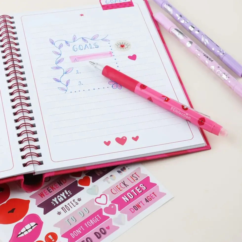 PENFECTION CARNET AVEC JEU DE STYLOS HEART