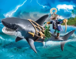 PIRATE ET REQUIN AVEC MACHOIRE ARTICULEE - 71793