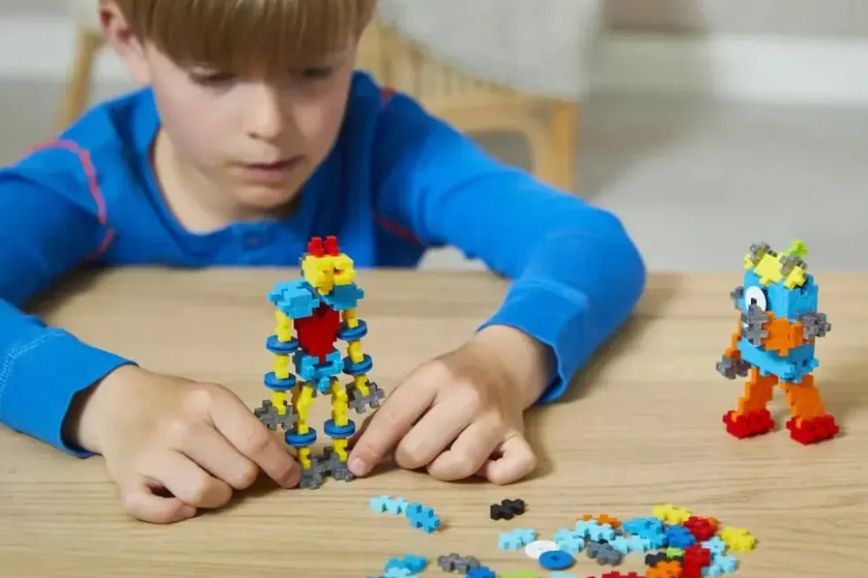 PLUS PLUS -- KIT DECOUVERTE ROBOTS - 275 PIECES