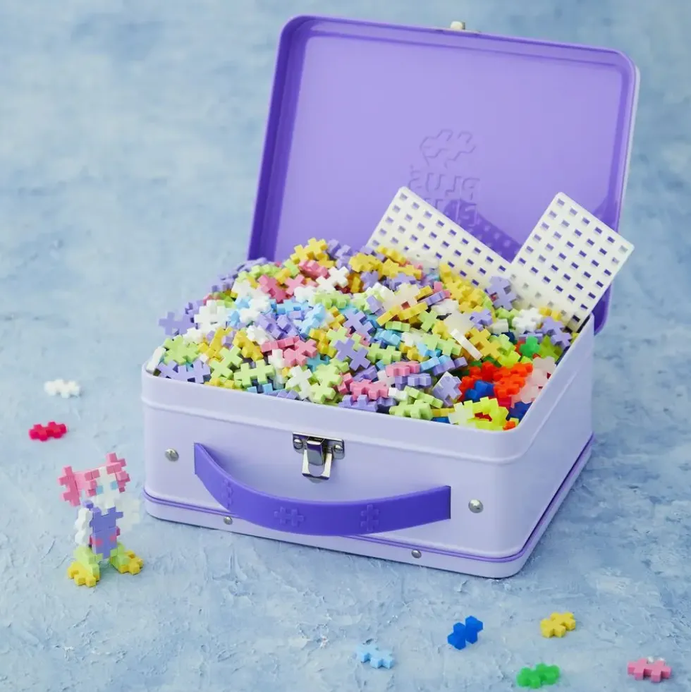 PLUS PLUS - VALISETTE JEU METAL PASTEL ET NEON - 600 PIECES