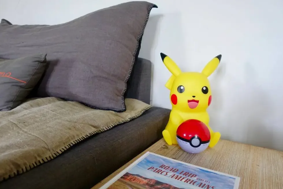 POKEMON - LAMPE LED PIKACHU ET ENCEINTE SANS FIL